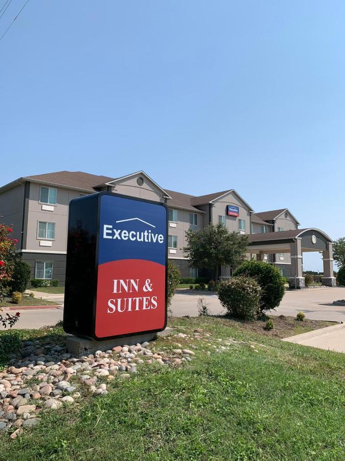 Executive Inn & Suites Marlin Exterior photo